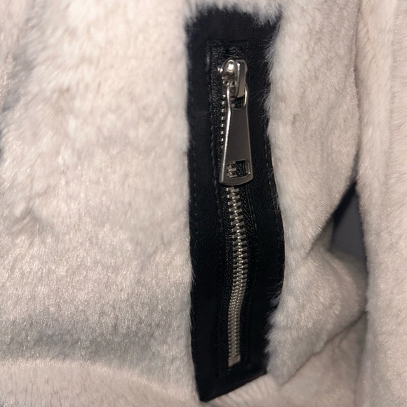 NWOT Express faux fur fux leather moto jacket - Picture 4 of 9